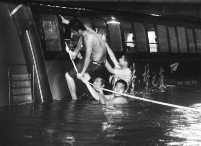 北京昨日遭遇61年最大暴雨 一天連發(fā)五次預(yù)警