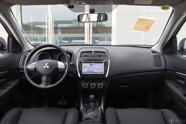 2014款 三菱新勁炫ASX 2.0L CVT兩驅(qū)精英版