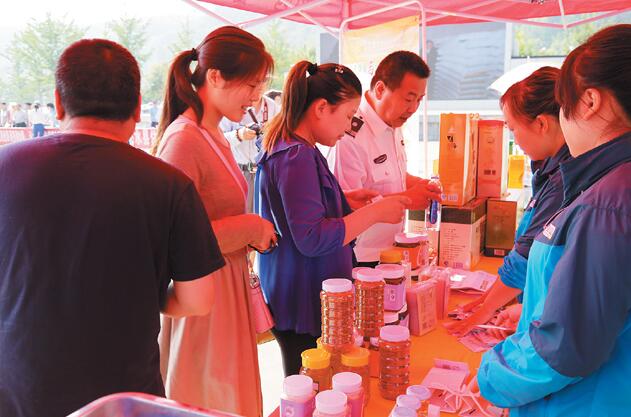 沁水縣組織開(kāi)展“全國(guó)食品安全宣傳周”宣傳咨詢活動(dòng)