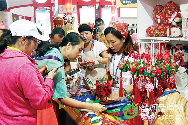 “布工坊”的產(chǎn)品受到消費(fèi)者的熱捧